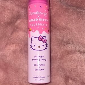 Hello Kitty setting and priming spray